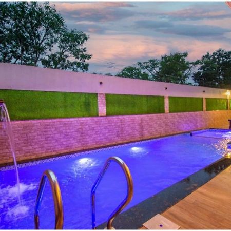 לונבלה Laughtale Villa 4Bhk Swimming Pool מראה חיצוני תמונה