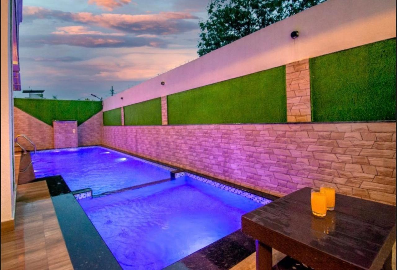 לונבלה Laughtale Villa 4Bhk Swimming Pool מראה חיצוני תמונה