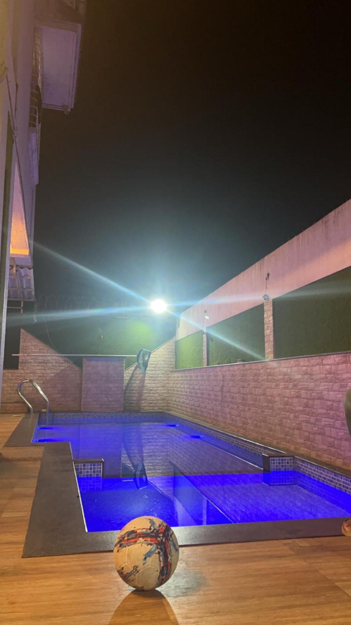 לונבלה Laughtale Villa 4Bhk Swimming Pool מראה חיצוני תמונה